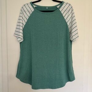 Women’s Green Striped Raglan Shirt Plus 16W Crewneck NEW
